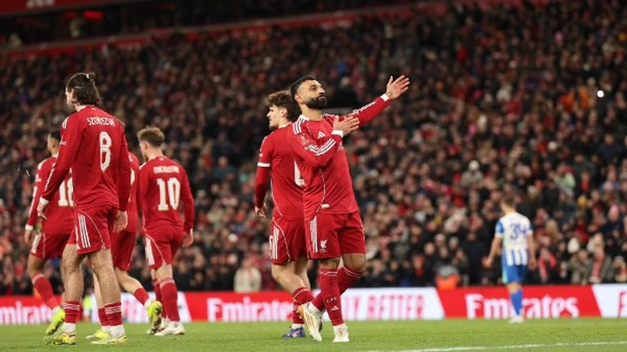 رغم الصعوبات.. محمد صلاح يحافظ على مكانته بين نجوم العالم